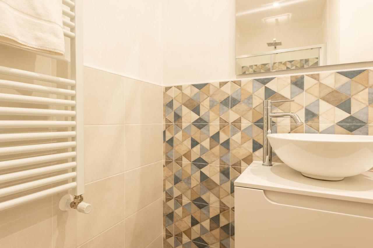 B&B Interno12 Фолоника Екстериор снимка